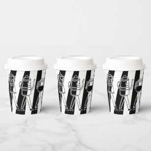 B & W drei Kaffeemaschinen gestreifter Kaffee Pappbecher