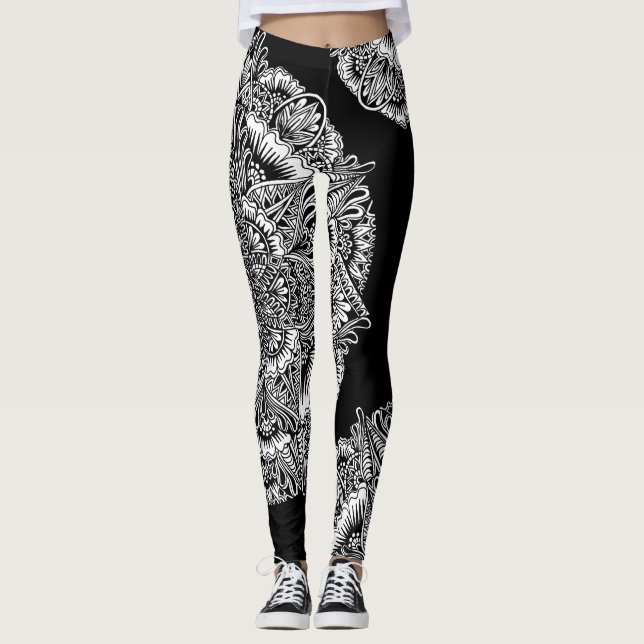 B&W Rundschreiben-Mandala Leggings (Vorderseite)