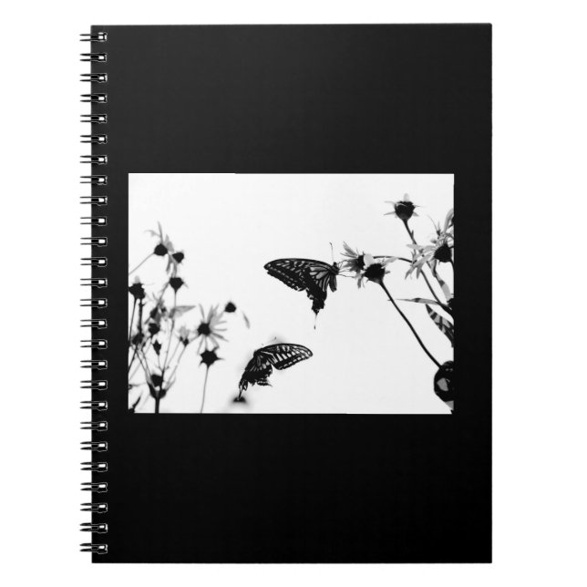 B/W Schmetterling auf einer Blume 6.5x8.75 Spiral  Notizblock (Vorderseite)
