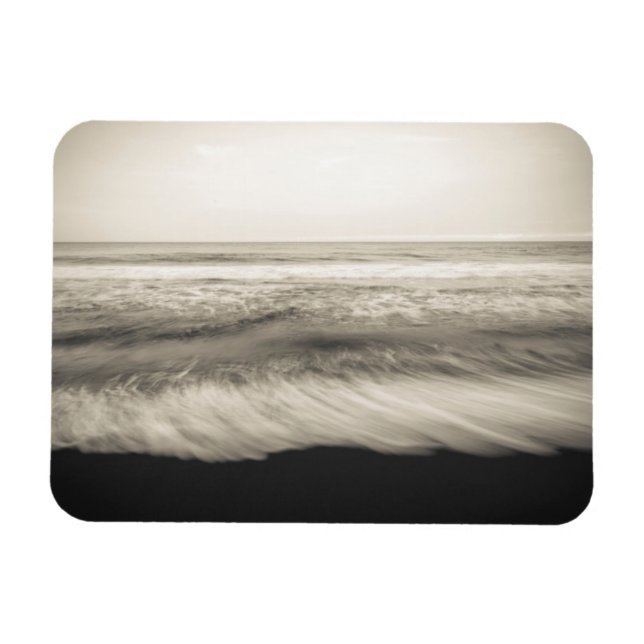 B&W Seescape, Hawaii Magnet (Horizontal)