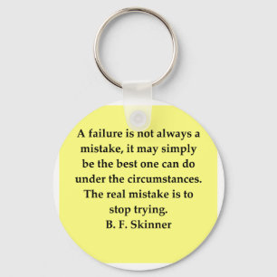b) Zitat eines Skinner Schlüsselanhänger