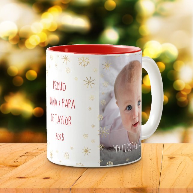 Baby 1 Weihnachten Großeltern Schneeflocken 2 Foto Zweifarbige Tasse (Von Creator hochgeladen)