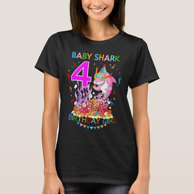 Baby 4 Year Old Shark Birthday Girl T-Shirt (Vorderseite)