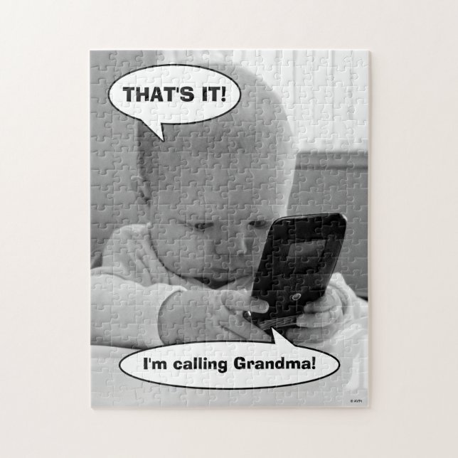 Baby auf Handy (Vertikal)