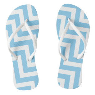 Baby Blue und White Large Diagonal Zickzack Stripe Flip Flops
