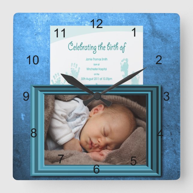 Baby Boy Birth Foto Keepake Quadratische Wanduhr (Vorderseite)