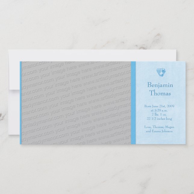 Baby Boy Footprints Foto Birth Ankündigung (Vorderseite)