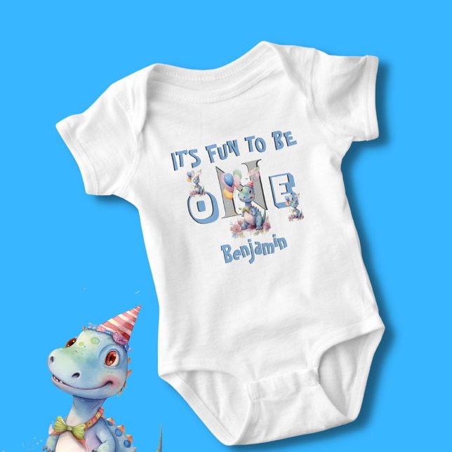 Baby Boy Name Eine Niedliche Dinosaurier Baby Strampler (Von Creator hochgeladen)