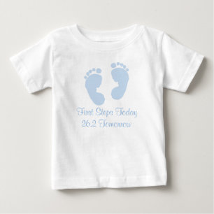 Baby des erste Schritt-heute morgen Marathon-26,2 T-shirt