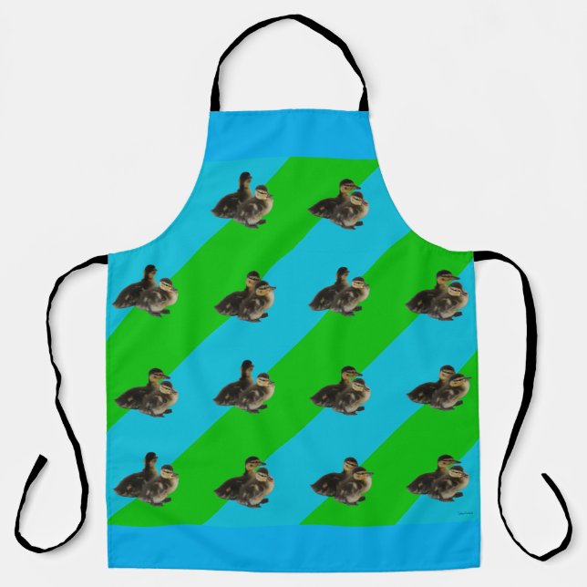 Baby Ducks auf Grass Green und Sky Blue Pattern Schürze (Vorderseite)