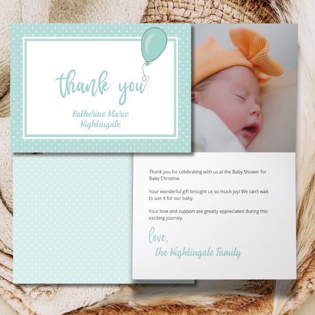 Baby Duwer Gender Neutral Foto BOHO Green Dankeskarte (Baby Shower gender-neutral boho mint green photo thank you card with baby photo, polka dots, balloon)
