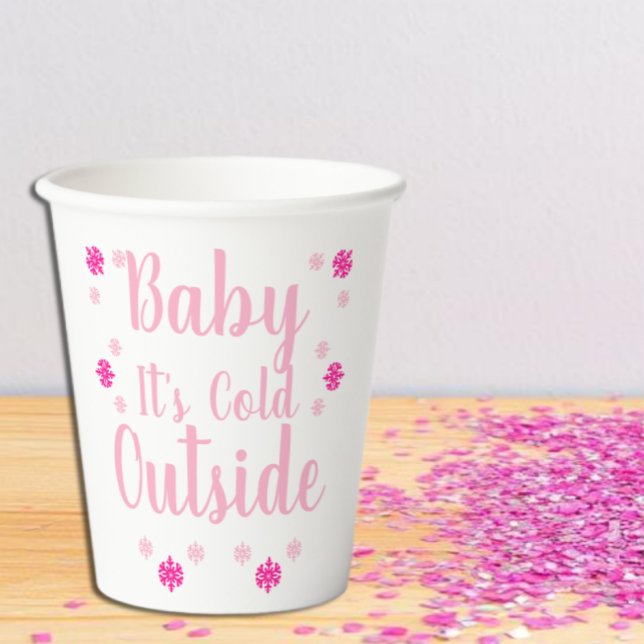 Baby Es ist kalt draußen Pappbecher (Von Creator hochgeladen)