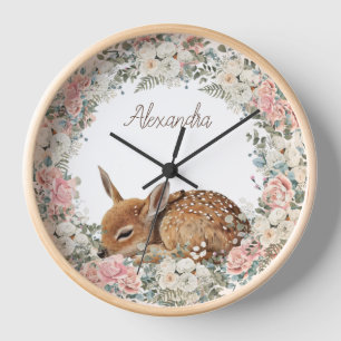 Baby Faun rosa Blumen weiße Creme Rosen  Uhr