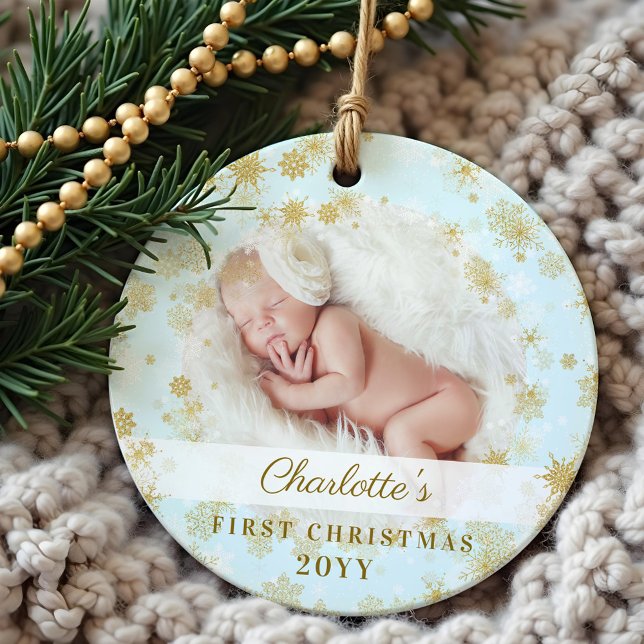 Baby First Christmas Magic Gold Snowflakes Foto Ornament (Baby First Christmas Magical Gold Snowflakes Photo Ornament)