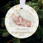 Baby First Christmas Magic Gold Snowflakes Foto Ornament<br><div class="desc">Zauberhafte Goldschneeflocke grenzen an das erste Weihnachtsgebäck des Fotos. Der erste Weihnachtsschmuck des Babys kann mit dem Namen des Babys,  dem Jahr und einem Foto vorne und einem auf der Rückseite abgestimmt werden.</div>