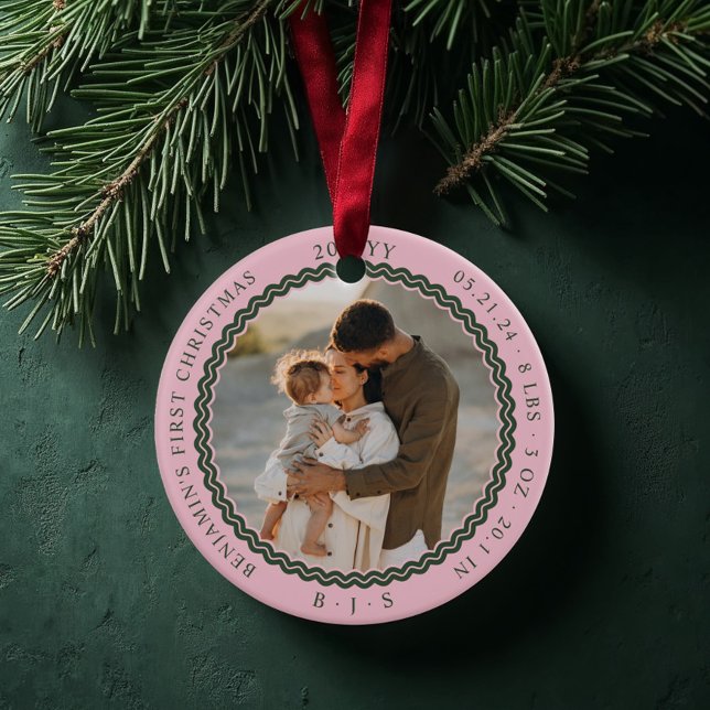 Baby First Christmas Wavy Modernes Minimal 2 Foto Keramik Ornament (Baby First Christmas Wavy Modern Minimal 2 Photo Pink Ceramic Ornament)