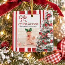 Baby-Foto mit roten Streifen und Tannenbaum zur er