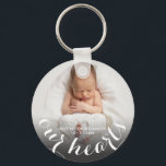 Baby Foto Personalisiert Schlüsselanhänger<br><div class="desc">Auf diesem Schlüsselanhänger sind das Telefon,  der Name und der Text "UNSERE HERZEN" in schicken weißen Texten dargestellt. Schaffen Sie sich selbst oder geben Sie jemandem,  den Sie Liebe. WEITERE Designs in unserer Sammlung.</div>