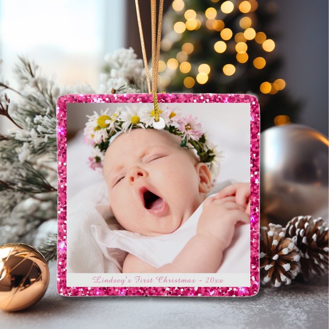 Baby Girl Custom My First Christmas Pink Glitter Keramikornament (Von Creator hochgeladen)