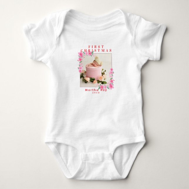 Baby Girl First Christmas Soft Pink Blumenrahmen Baby Strampler (Vorderseite)