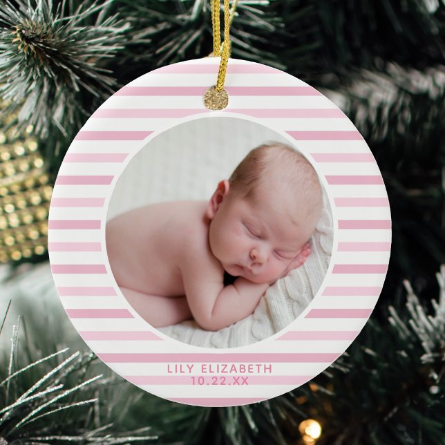 Baby Girl First Christmas Soft Pink gestreift Keramik Ornament (Von Creator hochgeladen)