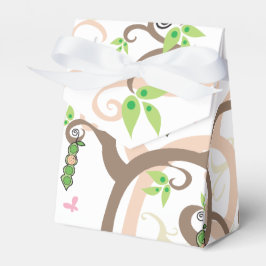 Baby Girl Pech in einer Whimsikgarten-Geschenkboxe Geschenkschachtel