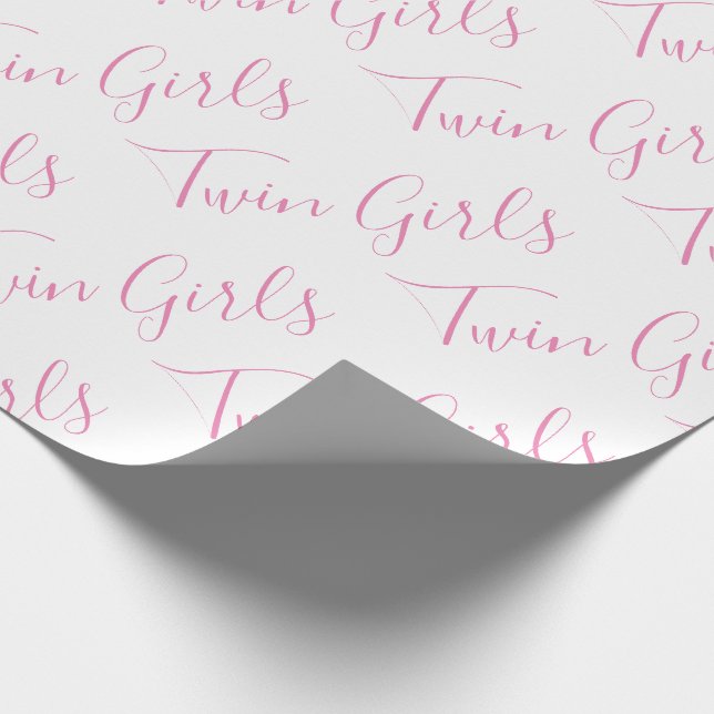 Baby Girl Script Pink Twin Girls Geschenkpapier (Ecke)