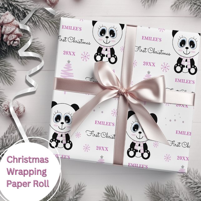 Baby Girls First Christmas Panda Bear Pink Geschenkpapier (Von Creator hochgeladen)
