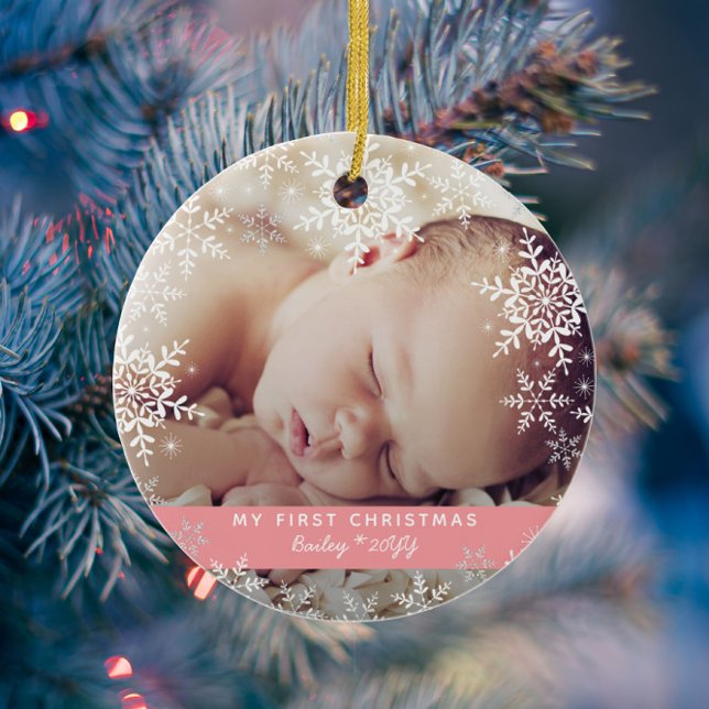 Baby Girl's First Christmas Snowflakes Pink Ornament Aus Glas (Von Creator hochgeladen)