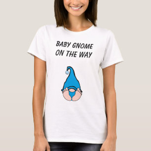 Baby Gnome sur le chemin T-shirt bleu