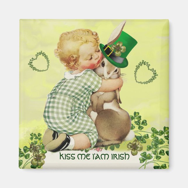 BABY HUGGING RABBIT IRISH ST. PATRICK'S DAY PARTY MAGNET (Vorne)