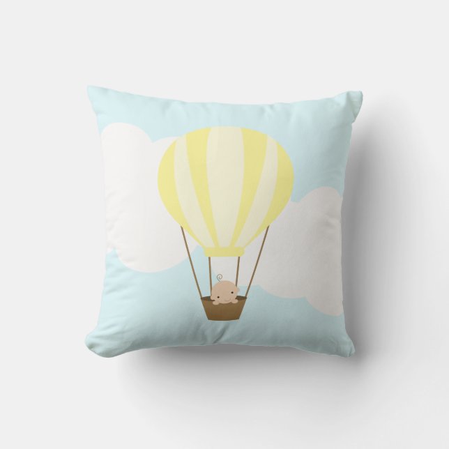 Baby im Gelben Heißluftballon-Kinderzimmer Kissen (Vorderseite)