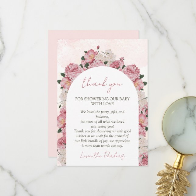 Baby in Bloom Script Pink Floral Baby Girl Dusche Dankeskarte (Vorderseite/Rückseite Beispiel)