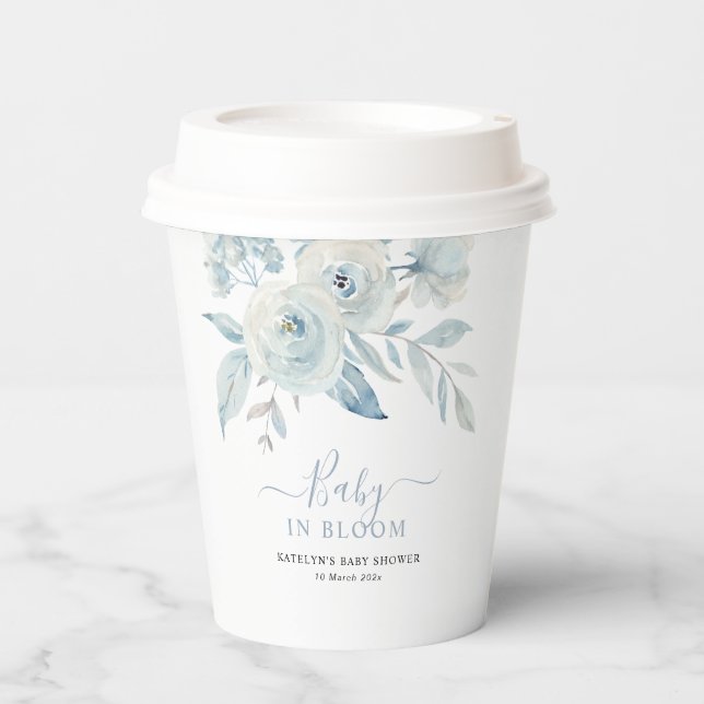 Baby in blühenden staubblauen Blumen Babydusche Pappbecher (Vorderseite)