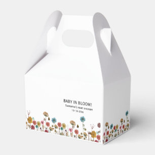 Baby in blühender Blume Babydusche Geschenkschachtel