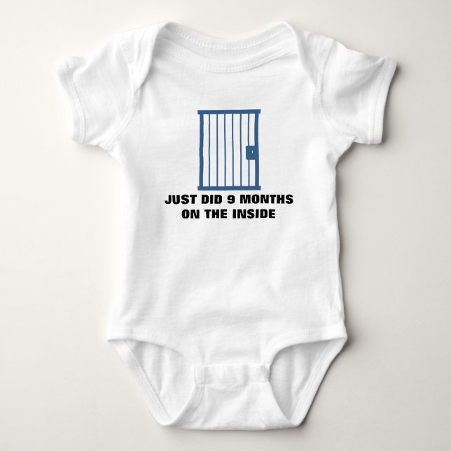 Baby Jumper - Gefängniszelle - 9 Monate auf der In Baby Strampler (Vorderseite)