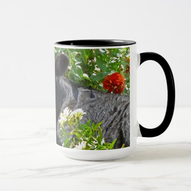 Baby-Kalb in den Blumen Tasse (Rechts)