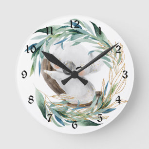 Baby Koala Bear in Wreath Nursery Runde Wanduhr
