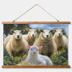 Baby Lamb Sheep Herd Flock Wandteppich Mit Holzrahmen