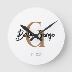 Baby Monogramm unisex Geschenkname personalisieren Runde Wanduhr