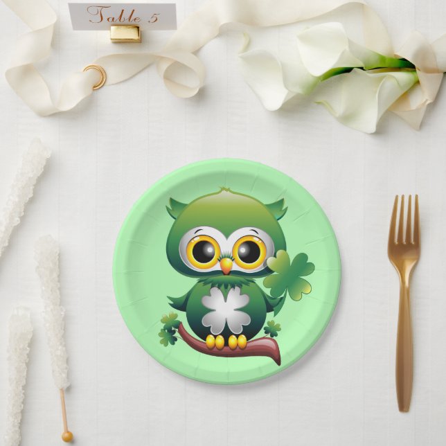 Baby Owl St Patrick Paddy Cartoon Pappteller (Hochzeit)