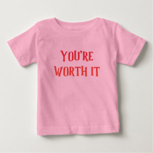 Baby pink farbenfroh liebend eine Erdbeere niedlic Baby T-shirt