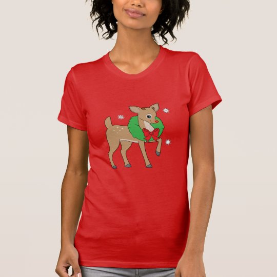 Baby-Ren, das einen WeihnachtsKranz trägt T-Shirt
