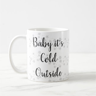 Baby seine kalte äußere Tasse