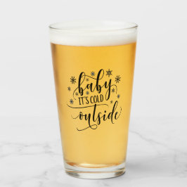 Baby seine kalte Tasse aus Glas