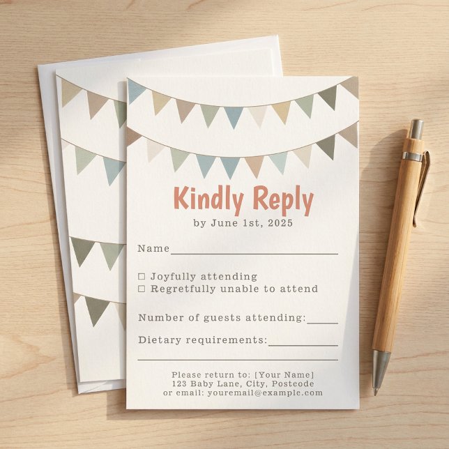 Baby shower de lime pastel émoussé RSVP insérer (Muted pastel bunting baby shower RSVP insert.)