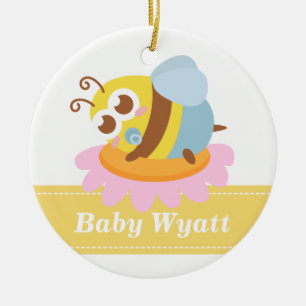 Baby Shower: Süße Babybiene ruht auf einer Blume Keramik Ornament
