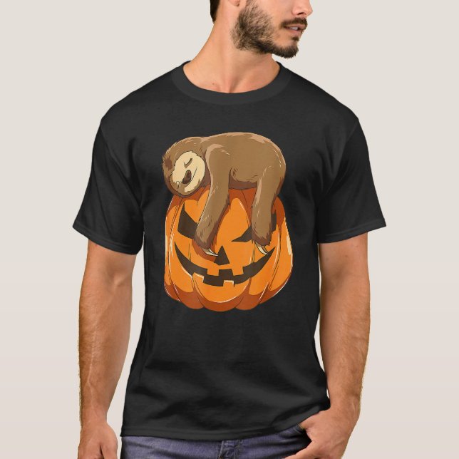 Baby Sloth Sleeping Sloth Scary Pumpkin Face Hallo T-Shirt (Vorderseite)