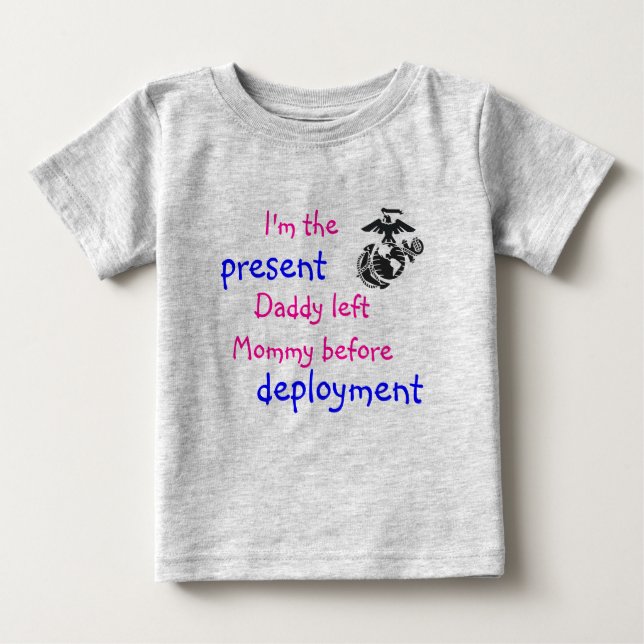 Baby vor der Stationierung Baby T-shirt (Vorderseite)