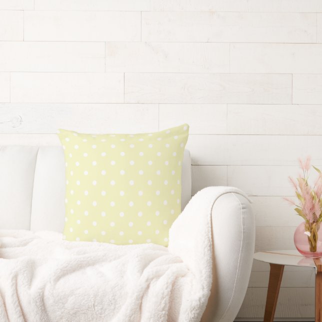 Baby Yellow Polka Dots Kissen (Liege)